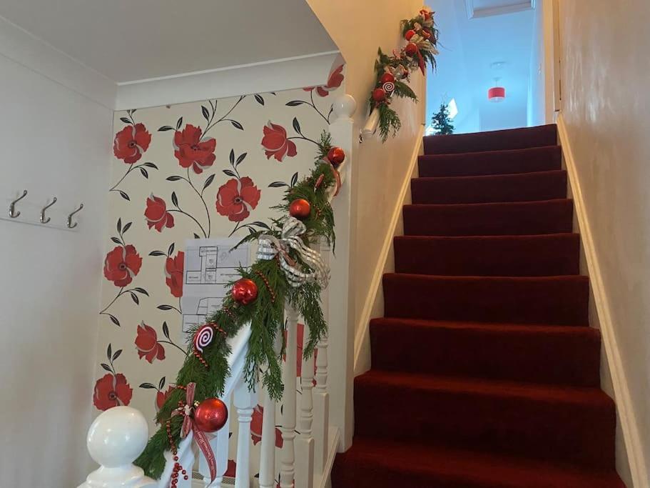 Hen & Stag Retreat Weekend Stay Sleeps 10 To 30 Thetford Buitenkant foto