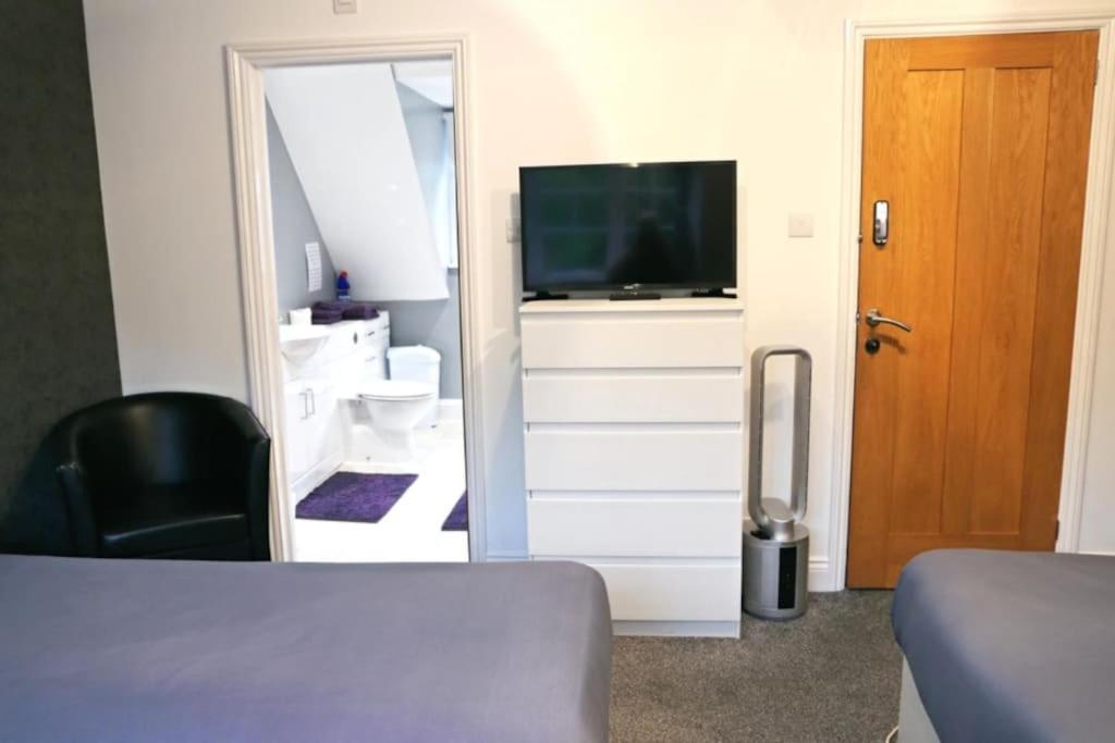 Hen & Stag Retreat Weekend Stay Sleeps 10 To 30 Thetford Buitenkant foto